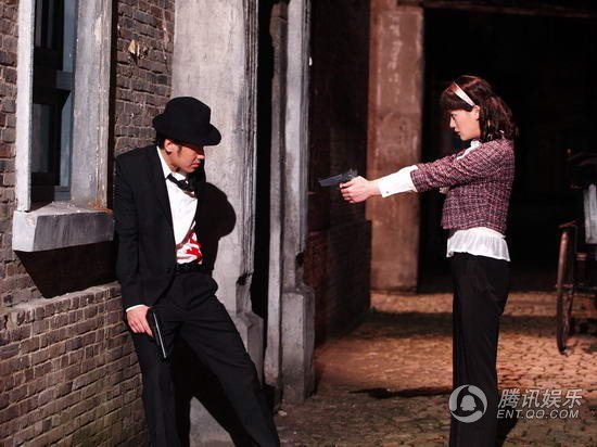 求《间谍》中慕容无暇和秦岚的简介和图片-天