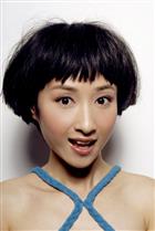 换子成龙演员向能青