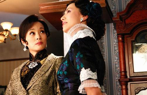 女人何苦为难女人的剧照1