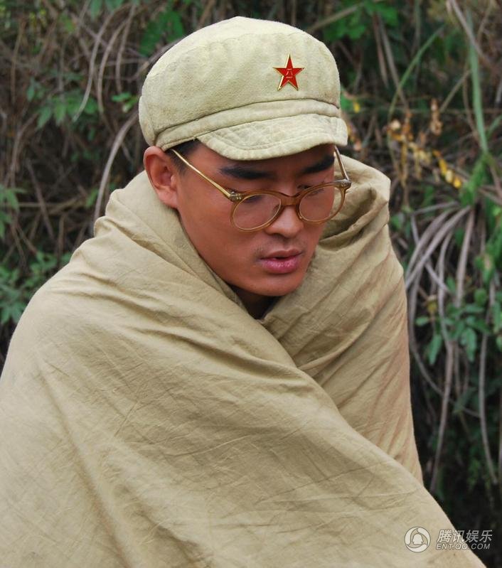 我们队伍向太阳剧照