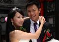 剧照-李念印小天胡同结婚 小三红娘悉数到贺(图)