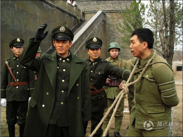 决战黎明的剧照6