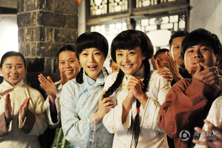 良家妇女的剧照5