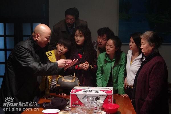 上线精彩剧照4/8