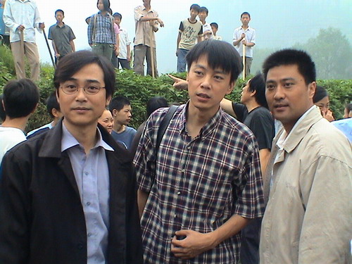 剧照-村官下乡拍摄 动用百余村民“打群架”(图)