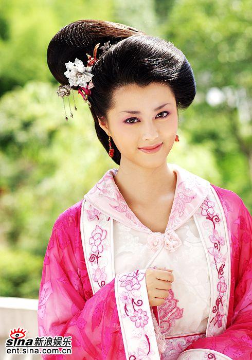 剧照-大祠堂中扮演名妓 赵娜有“绝活”(附图)