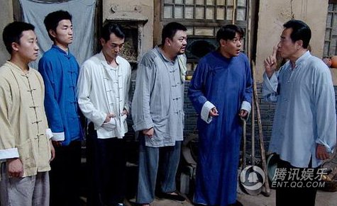 地下交通站剧照