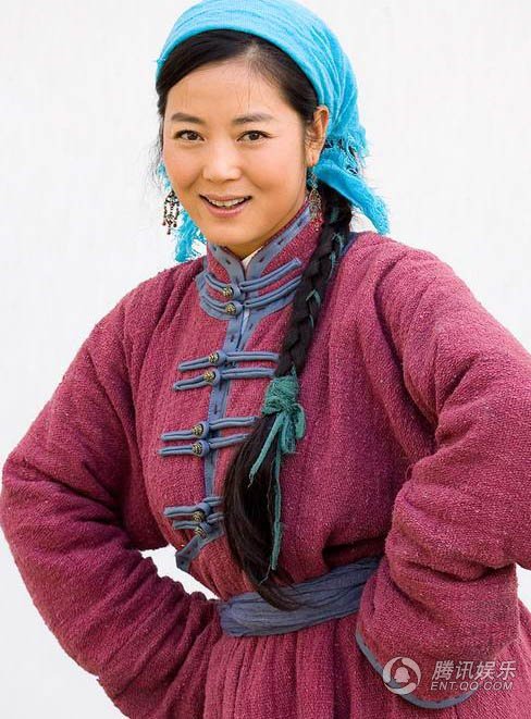 胡杨女人的剧照11