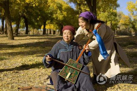 胡杨女人的剧照37