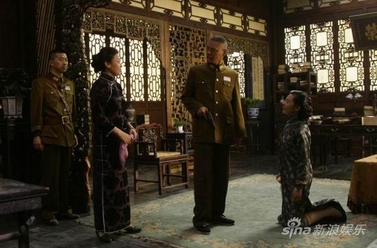 剧照-铁梨花巍子变“恶霸” 与七位女星对戏(图)