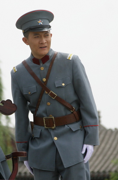 铁梨花剧照