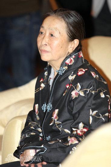 铁梨花剧照