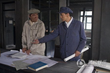 钢铁年代的剧照12