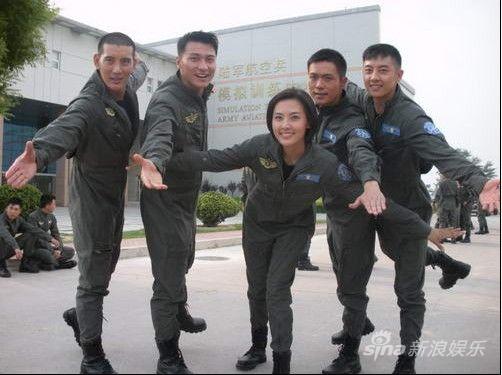 剧照-贺刚第五空间激情演绎80后陆航空兵(图)
