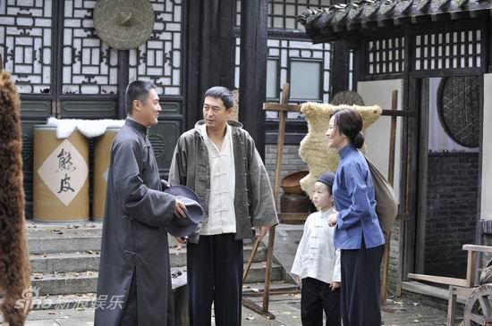 剧照-资料图片：电视剧借枪精彩剧照(80)