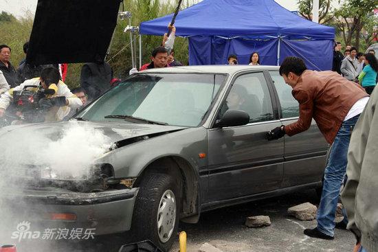 剧照-资料图片：电视剧永不瞑目拍摄花絮 (5)
