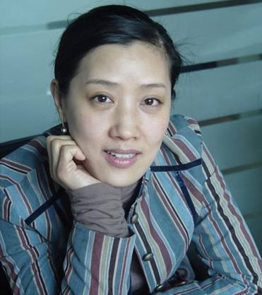 剧照-对话李歌：兄弟如手足里的坚强女人(组图)