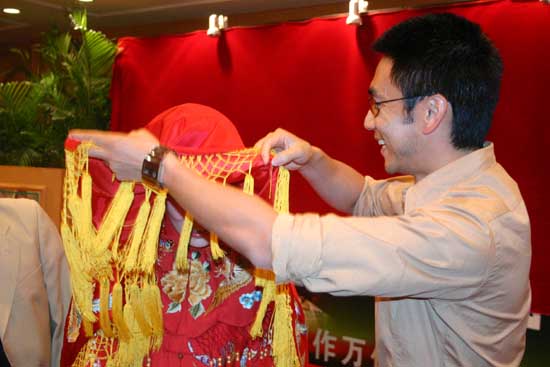 剧照-组图：风满楼看片会 林依伦张敏现场表演