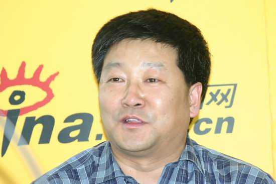 剧照-图文：任长霞中钟政委扮演者赵雍作客新浪