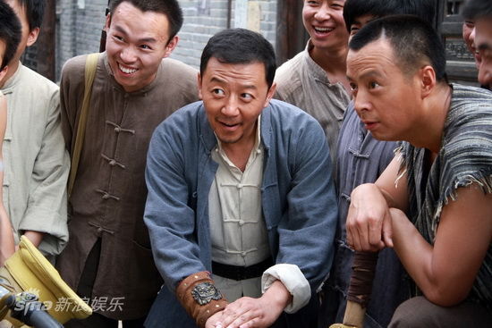 剧照-图文：节振国传奇央一将播-郭涛饰演节振国