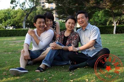剧照-宝贝战争热拍 凯丽涂松岩母子巧周旋(图)