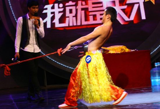 剧照-达人亮相我就是天才屡破世界纪录(图)