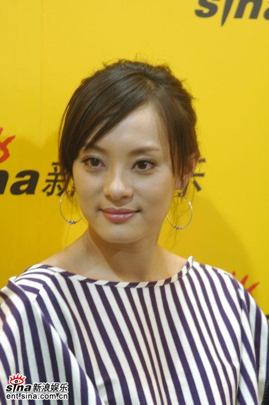 屋顶上的绿宝石剧照