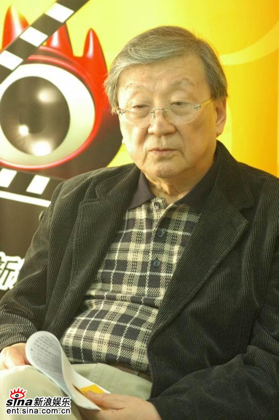 剧照-图文：导演李行新浪聊小城故事--习惯沉思