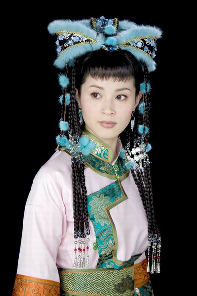 剧照-石小群加盟孟丽君 出演凄婉刚烈女(附图)