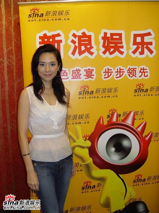 剧照-图文：独家对话争霸传奇主演--郭羡妮笑容灿烂