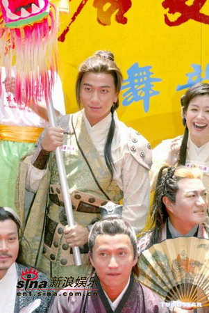 剧照-图文：大唐双龙传主演夏日闹市古装亮相(4)
