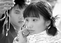 剧照-豪杰春香尽展阳光明媚 说尽恋爱美好(附图)