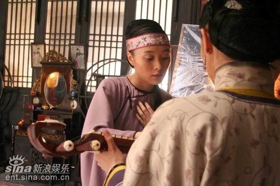 剧照-图文：中国往事探班--吴越看宋佳的琵琶