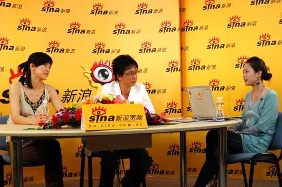 剧照-图文：青春之歌主演做客--童蕾与谢君豪