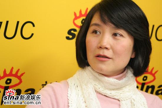 剧照-图文：牛玉儒剧组做客新浪--主演严晓频