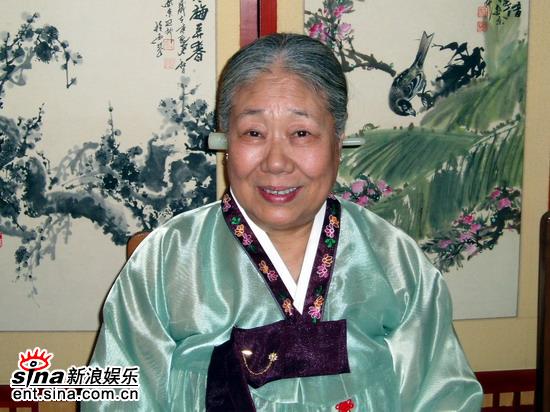 金达莱剧照