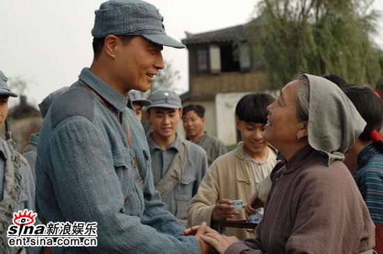 剧照-任程伟常熟宣传：沙家浜感动了我(组图)