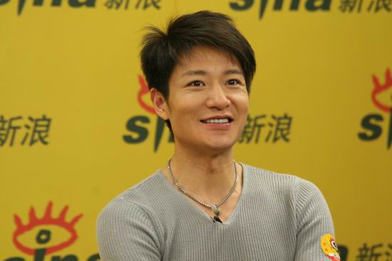 剧照-图文：绣娘兰馨主演做客--主演李宗翰