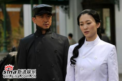 剧照-夜幕辛苦拍摄 李小冉心疼工作人员(附图)