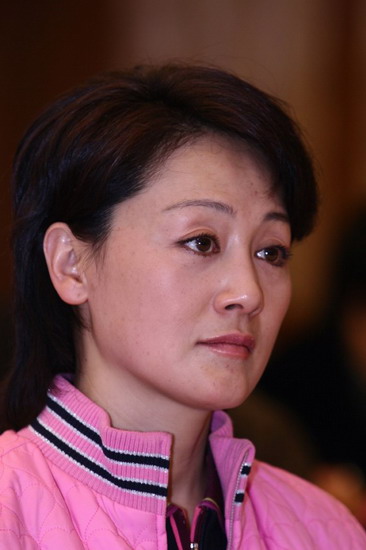 剧照-光辉岁月开播 王姬蔡国庆续“姐弟恋”(图)