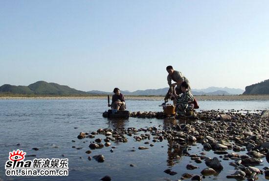 剧照-陈家林执导女人一辈子 殷桃演活东北妞(图)