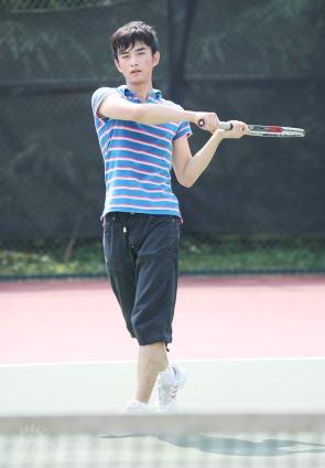 剧照-图文：众好男为网球王子训练--张晓晨