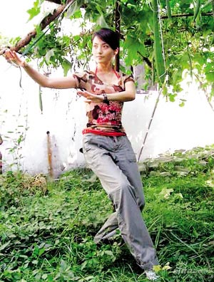 剧照-广府太极传奇开机 孙琳黄圣依苦练太极(图)