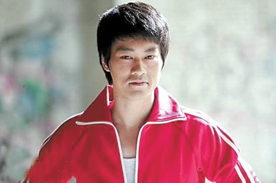 剧照-陈国坤替掉金城武演绎李小龙传奇(图)