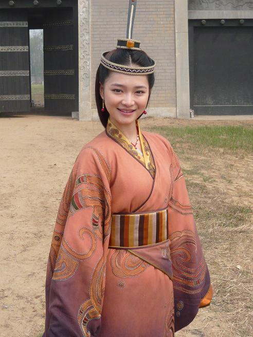 剧照-何琢言结束求学生活 回归影视圈演兵圣(图)
