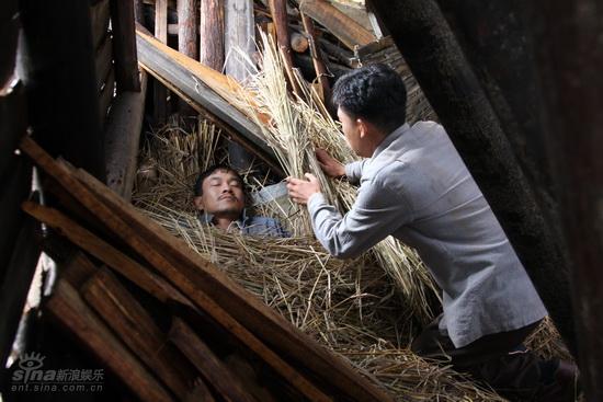 剧照-资料图片：电视剧生死线花絮照(21)