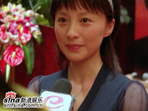 剧照-明德绣庄即将南京首播 徐露出席发布会(图)
