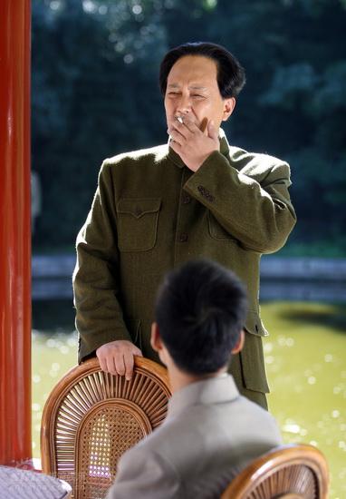 剧照-图文：解放开机 若有所思