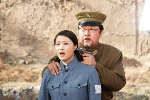 军刀剧照