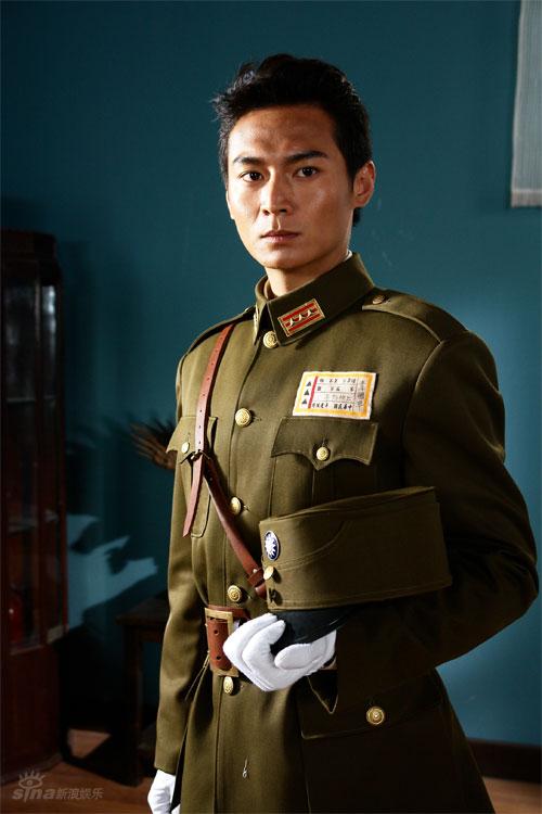 剧照-资料图片：电视剧对手服装造型照曝光(9)